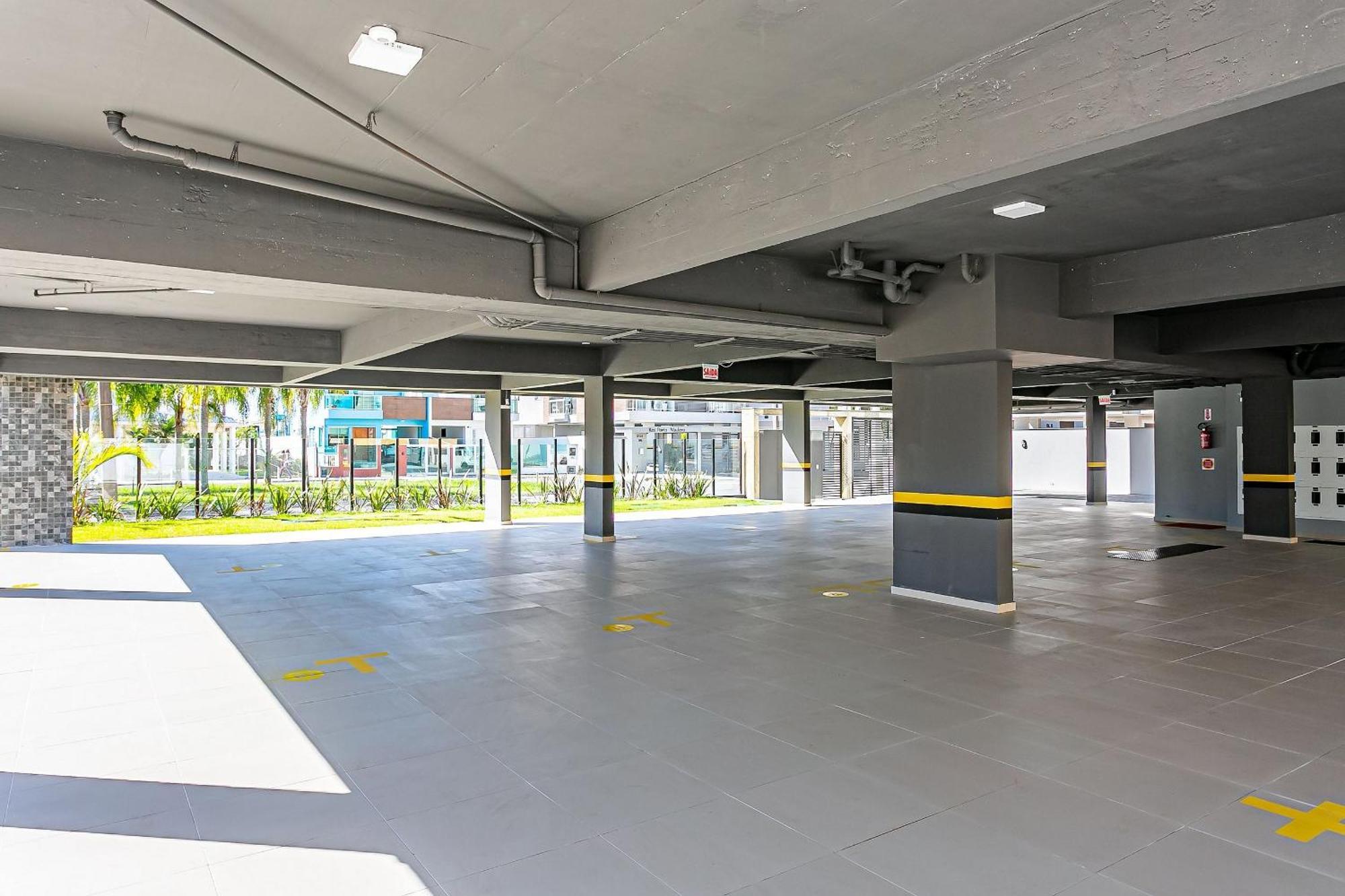 Apartment Em C/ Piscina 700m Sti210 *